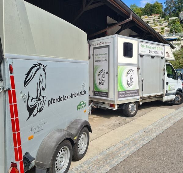 Pferdeanhänger und Transporter von Pferdetaxi Fricktal